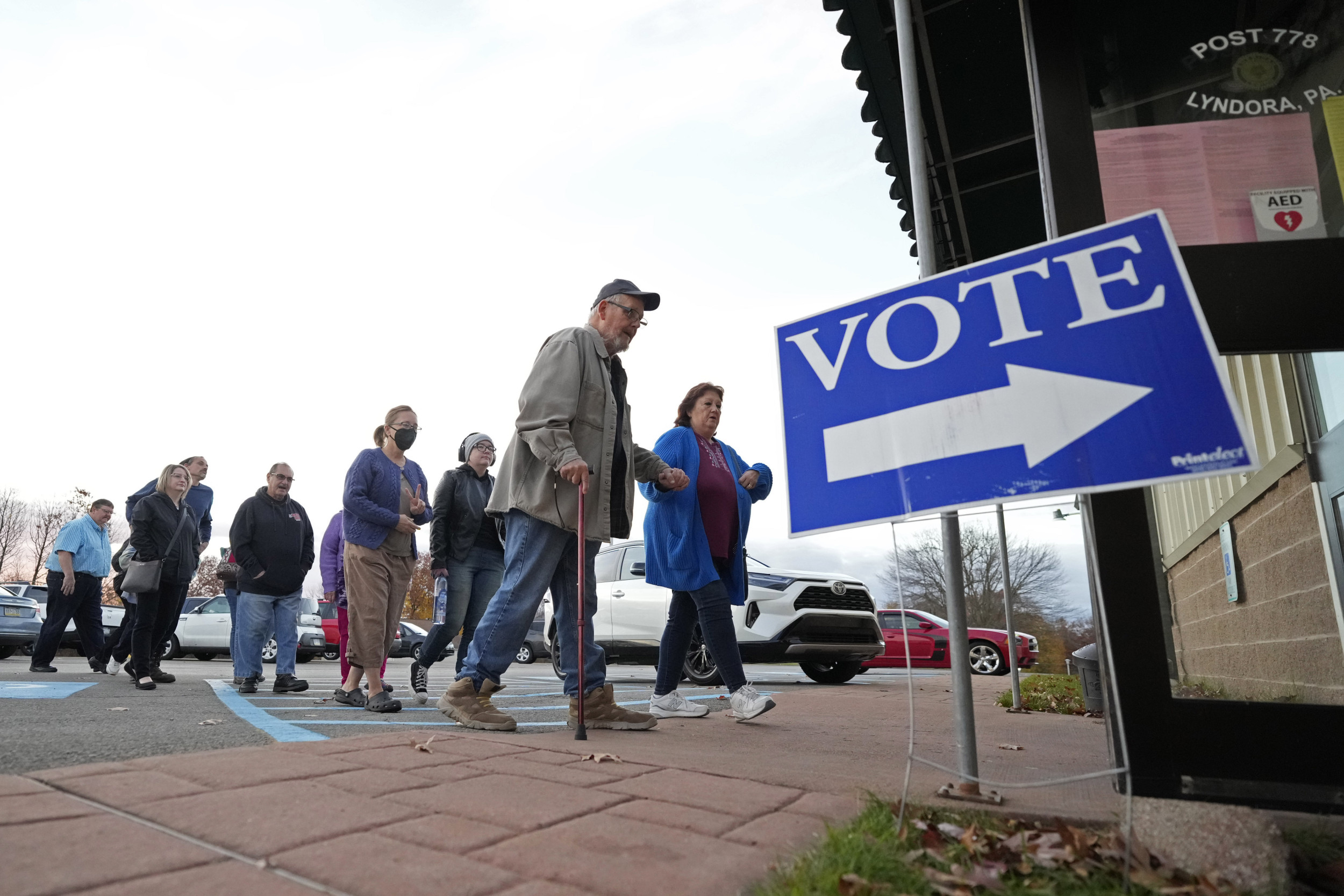 Pennsylvania voting equipment breaks down in two counties