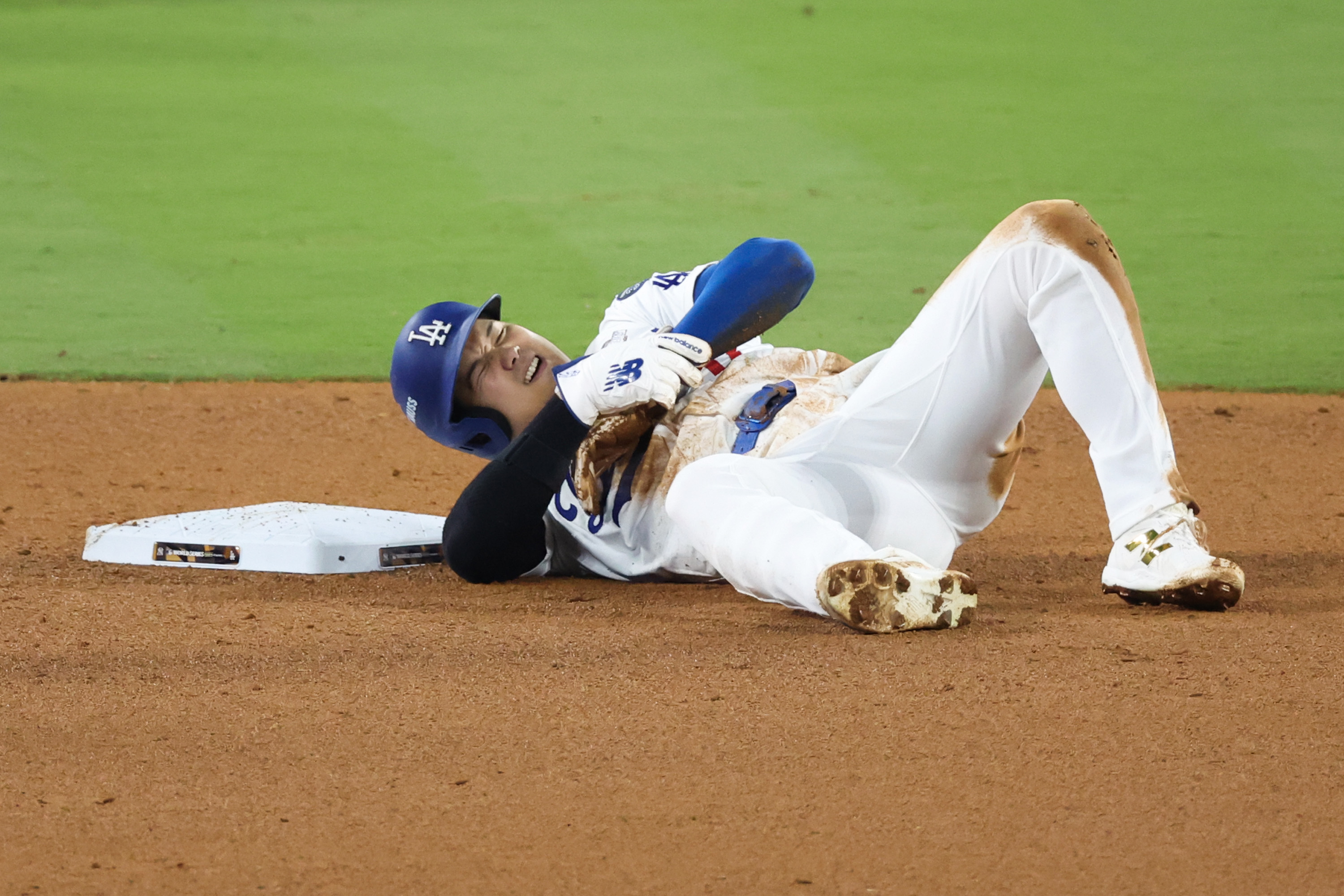 Dodgers $700 Million Superstar Undergoes Serious Shoulder Surgery