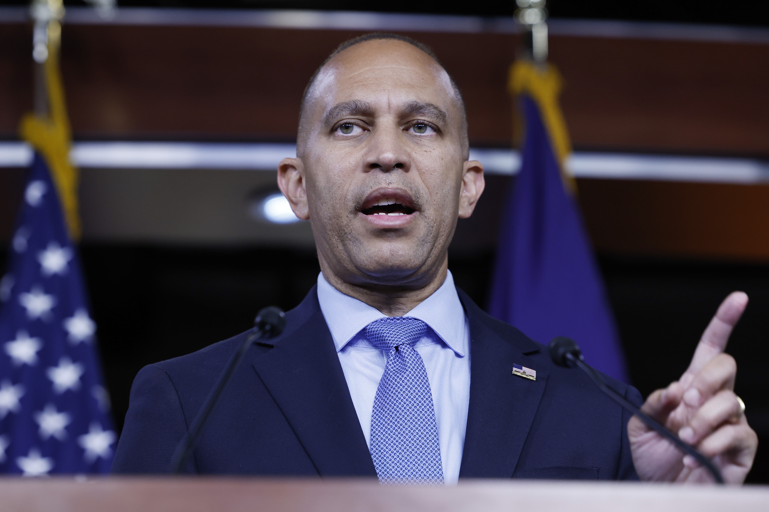 Jeffries Says Democrats 'Defying Political Gravity' as House Still