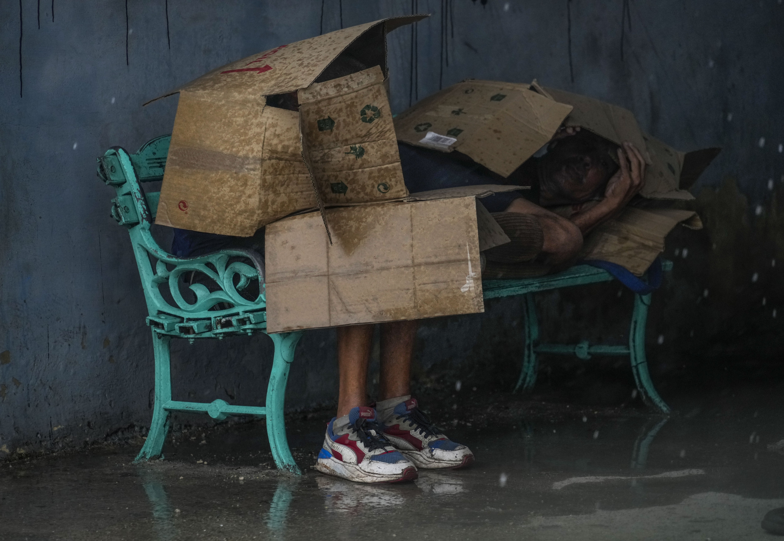 Cuba Reels as Category 3 Hurricane Rafael Knocks Out Power Grid - Newsweek