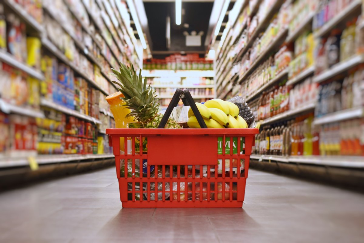 Superstore basket and shelves