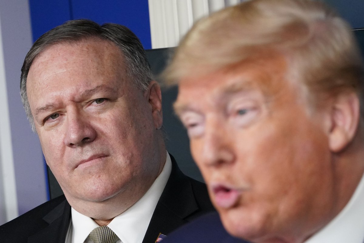 Mike Pompeo afferma di essere “orgoglioso di lavorare” con Trump dopo che il suo ruolo è stato cancellato