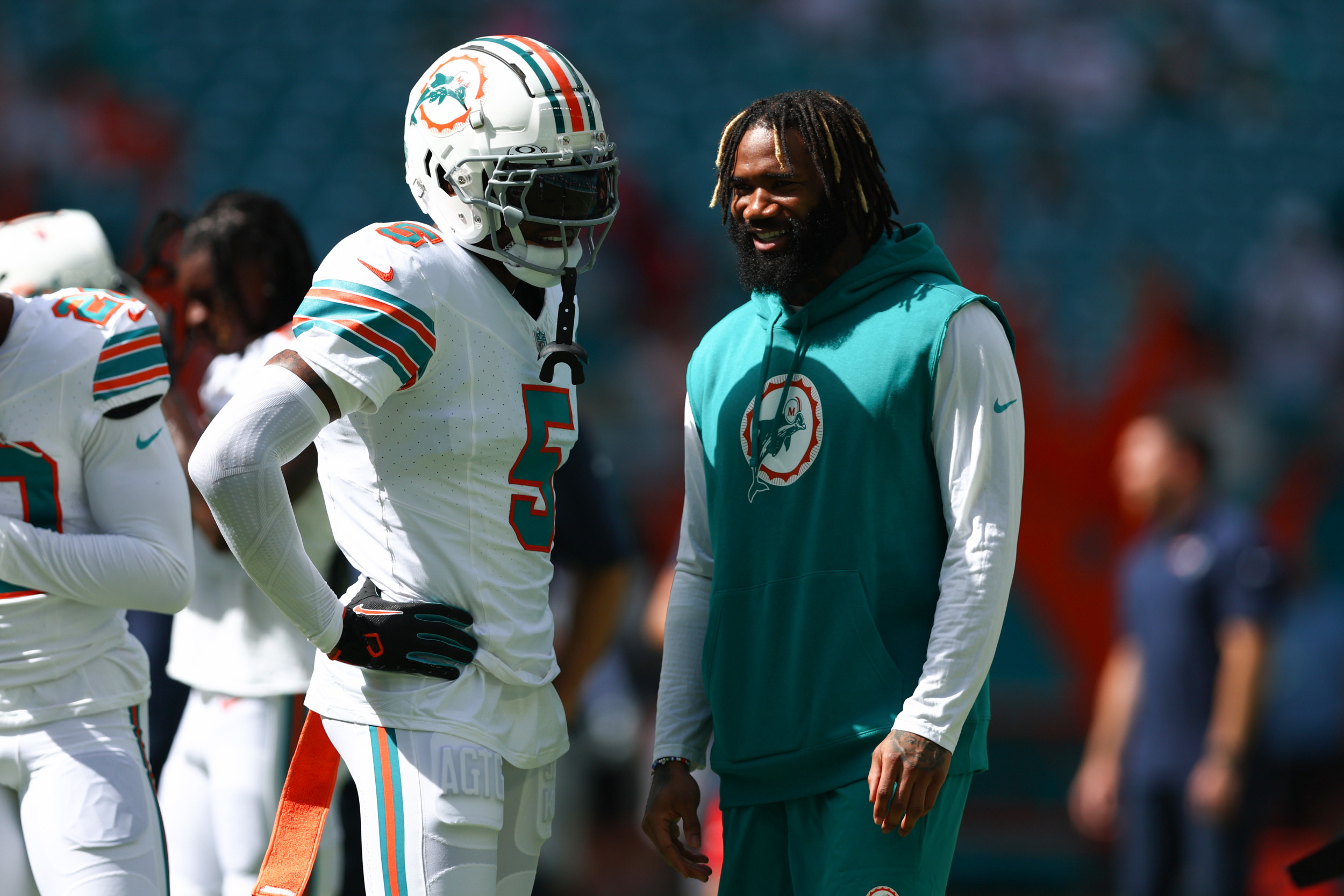 Bengals Hosting Four-Time Pro Bowl CB in Attempt to Save Season