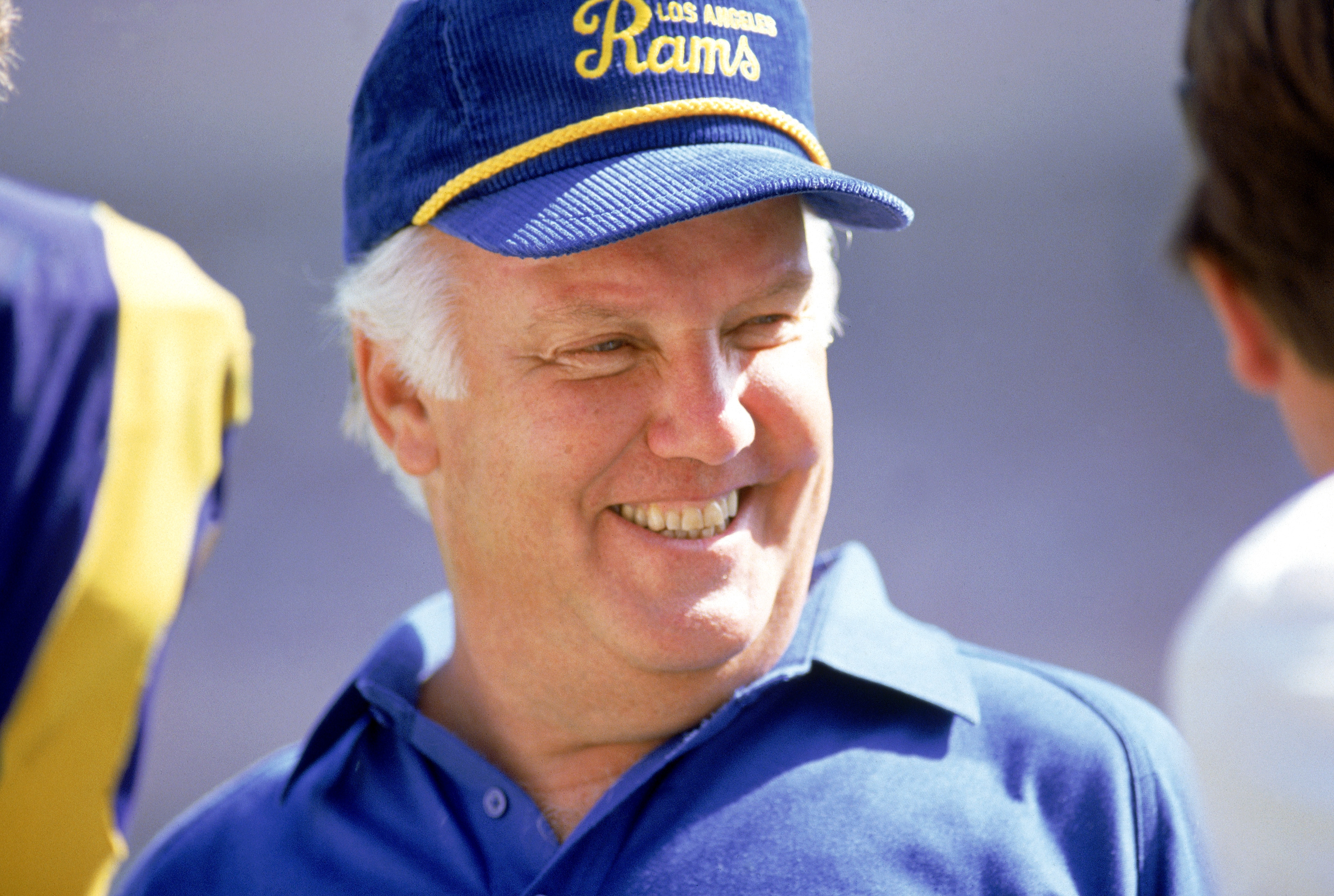 Legendary College and NFL Coach John Robinson Passes Away at 89 - Newsweek