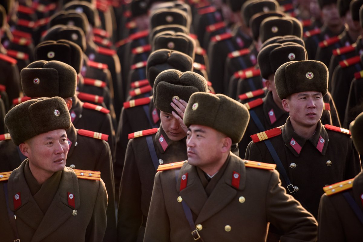 Le truppe nordcoreane danno a Kim “influenza” nel contesto del minaccioso avvertimento di Putin sulla Corea