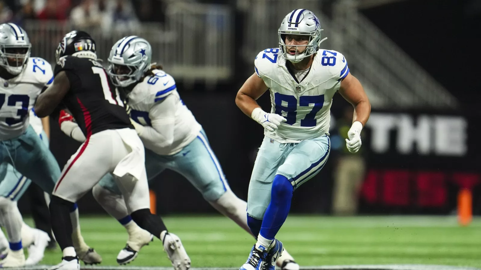 Cowboys TE Jake Ferguson Ruled Out of MNF With Apparent Concussion