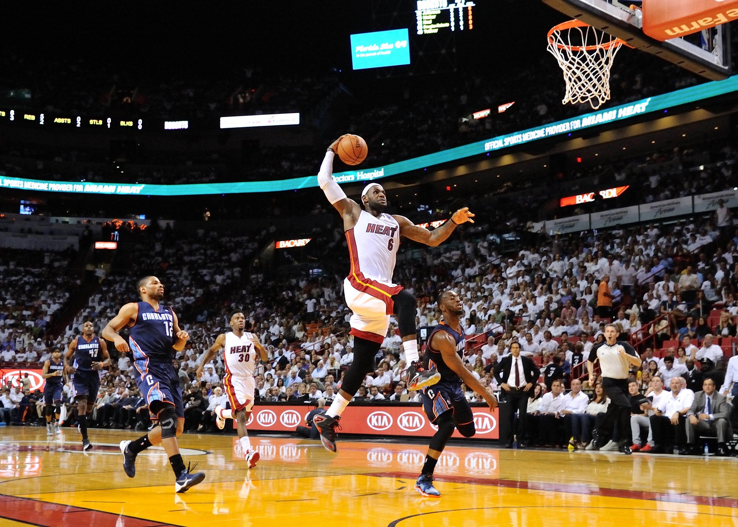 LeBron dons Johnny Manziel jersey - NBC Sports