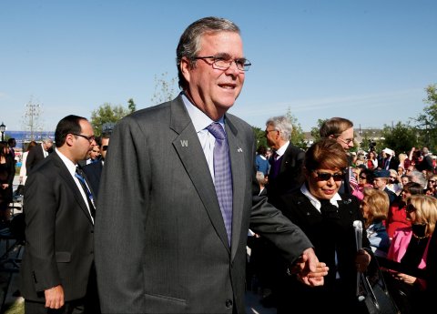 5-30_FE0122_Bush_02