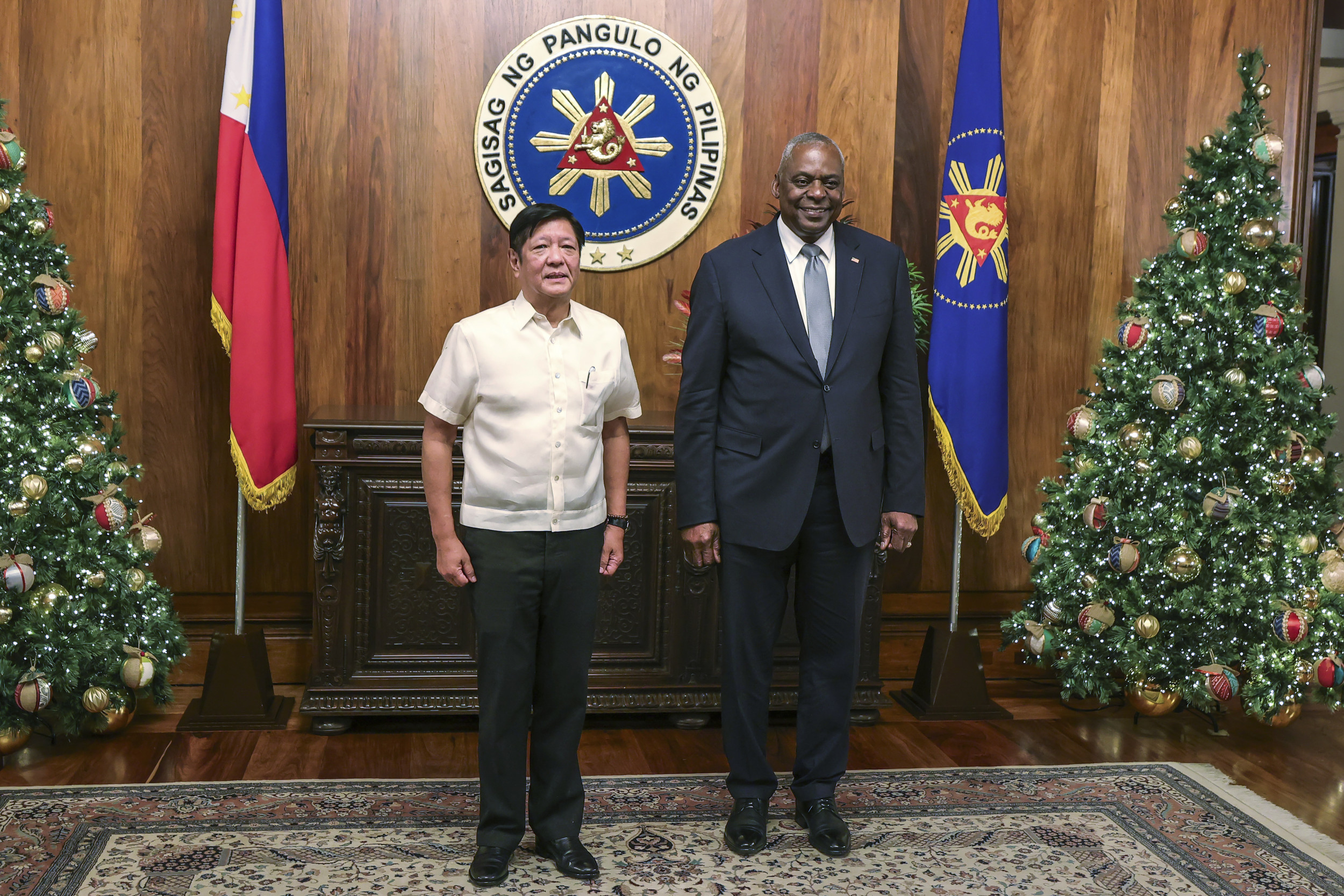 US and Philippines Sign Pact for Military Intelligence, Advanced Weapons