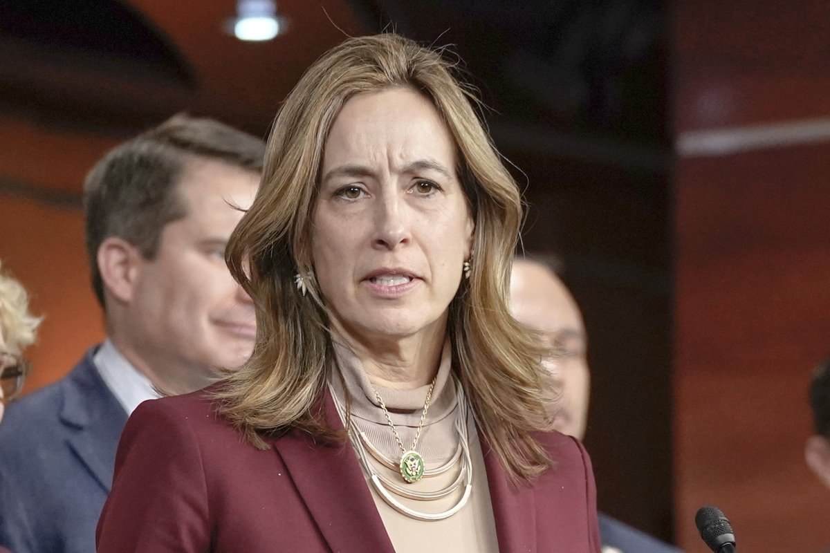 Democrat Mikie Sherrill Announces Bid to Lead New Jersey - Newsweek