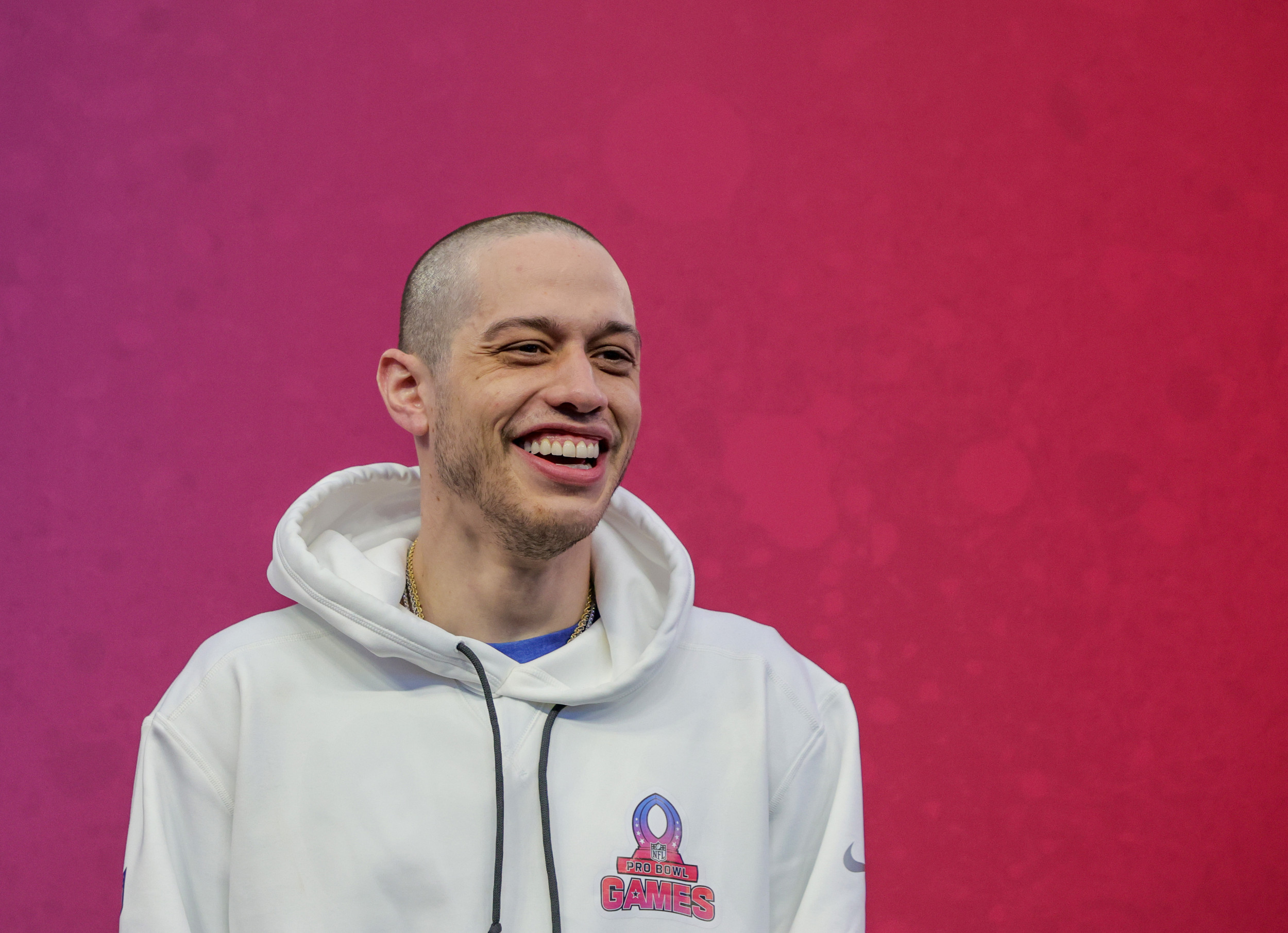 Pete Davidson Spotted With His Mother Amid Rehab Rumors Newsweek