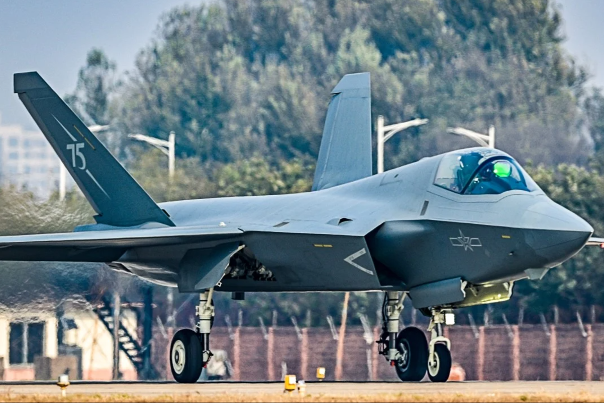 US Air Force Suggests China Copied F-35 for New Stealth Jet