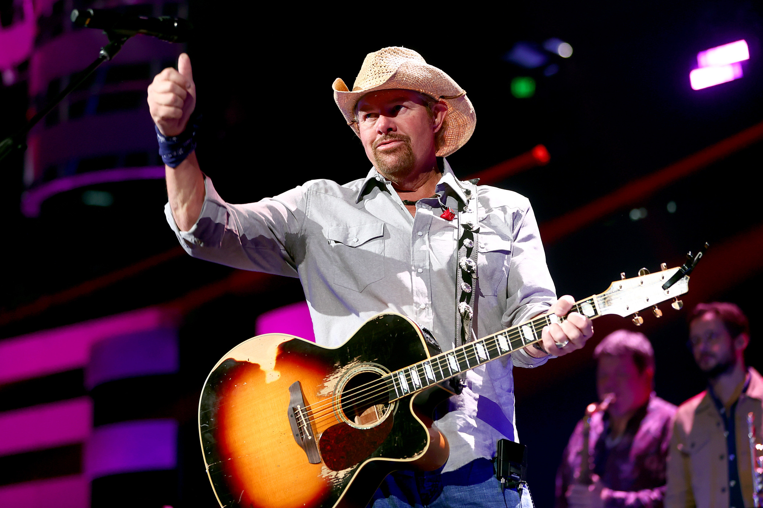 Toby Keith Tribute at CMAs: Why Country Fans Are Furious - Newsweek