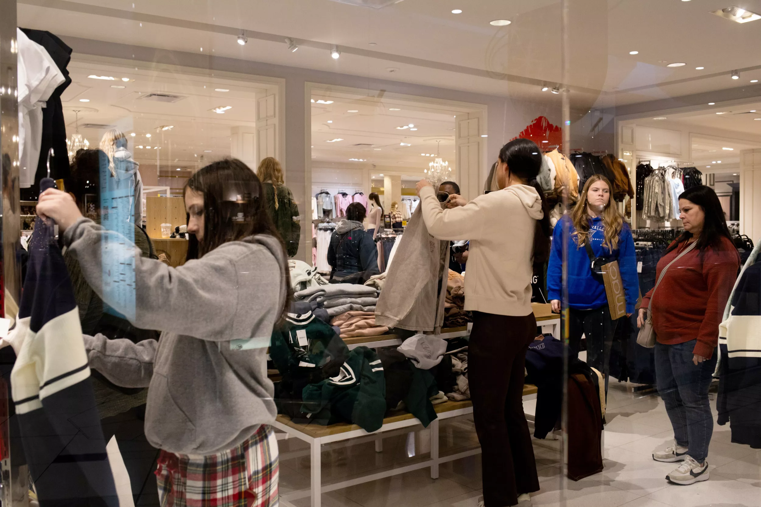When are stores open on Black Friday? A complete list for holiday shopping
