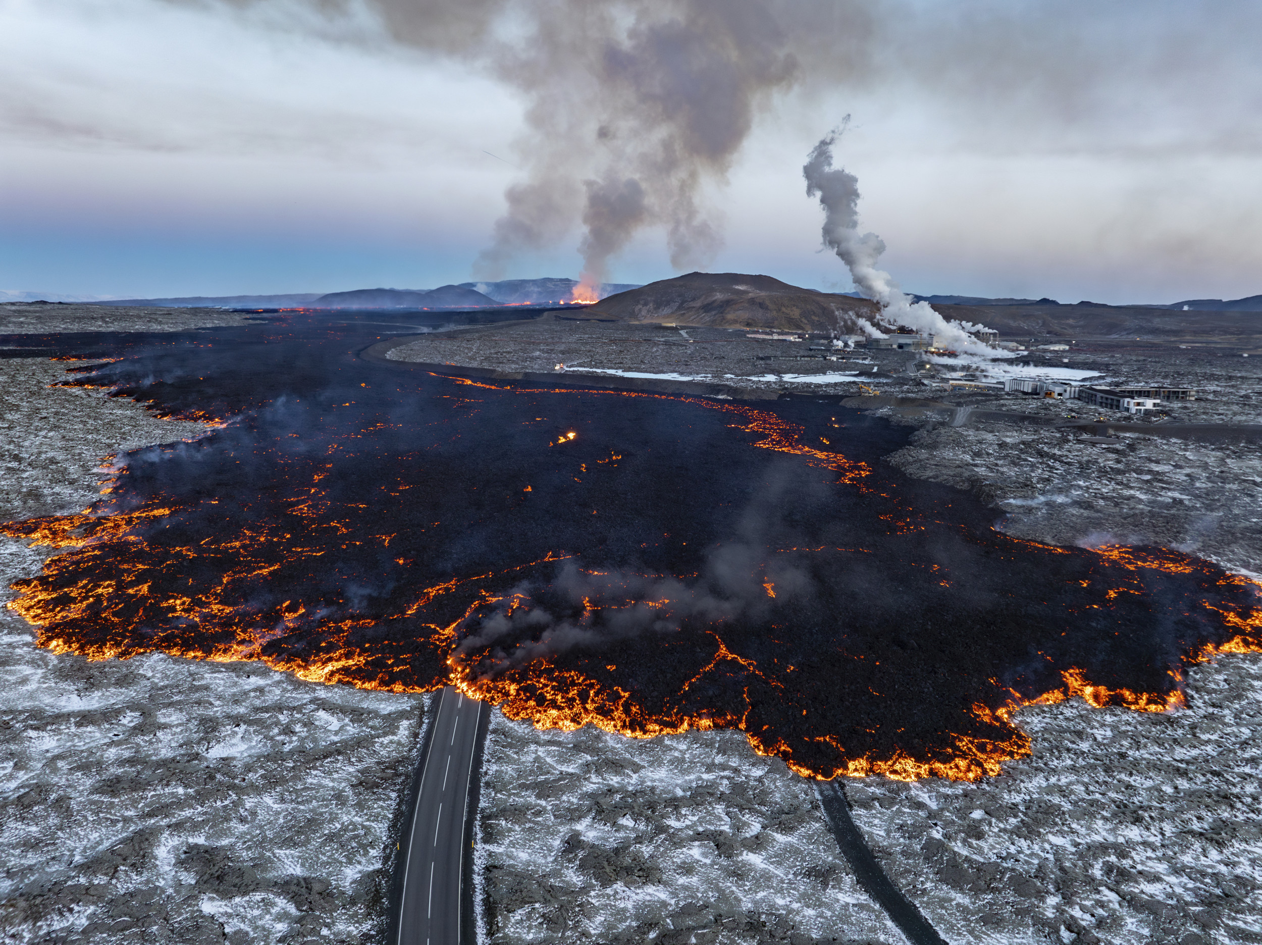 Iceland Volcano Update Lava Pushes on Blue Lagoon's Defenses Newsweek