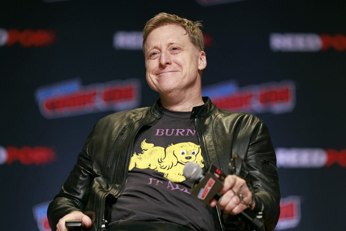 alan tudyk smiling