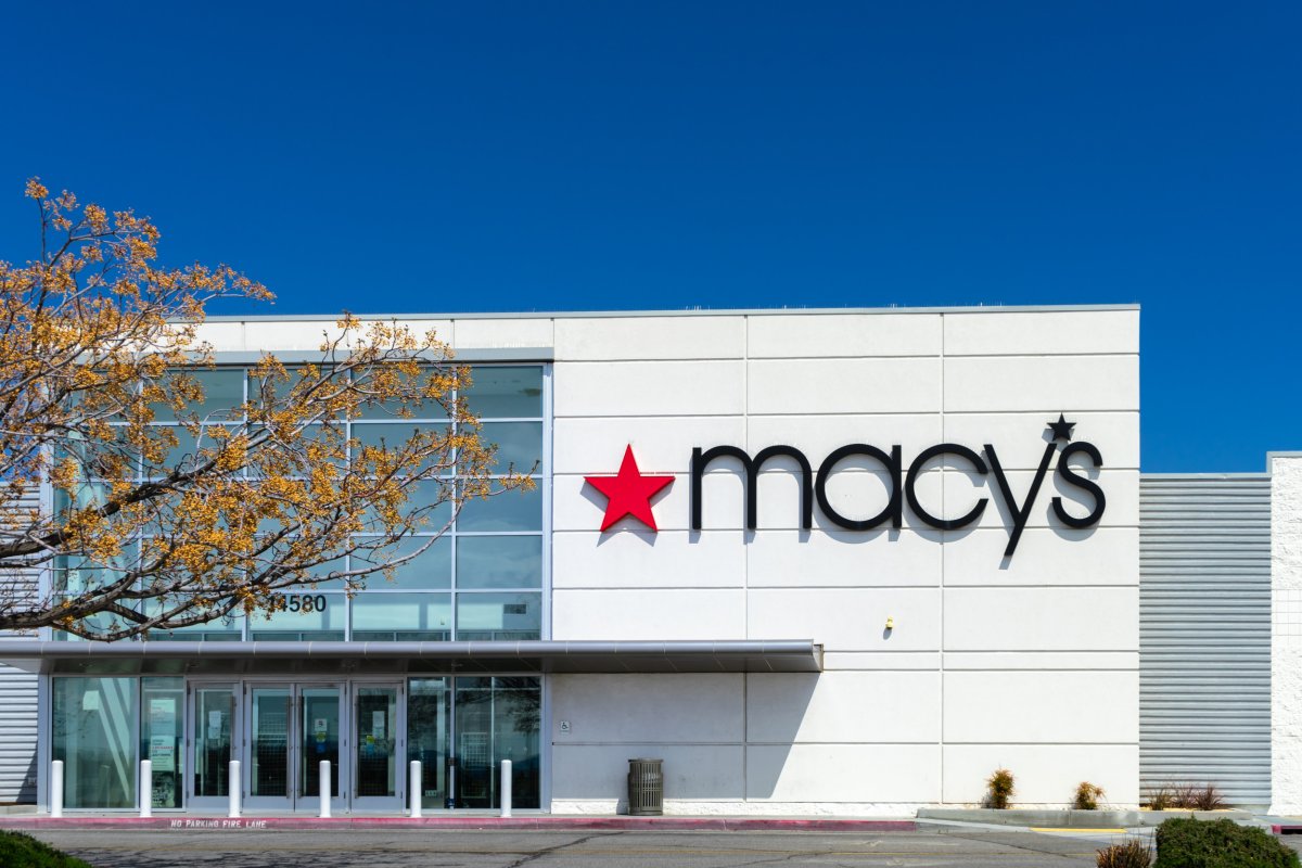 Macy's Delays Q3 Report Delivery Fraud