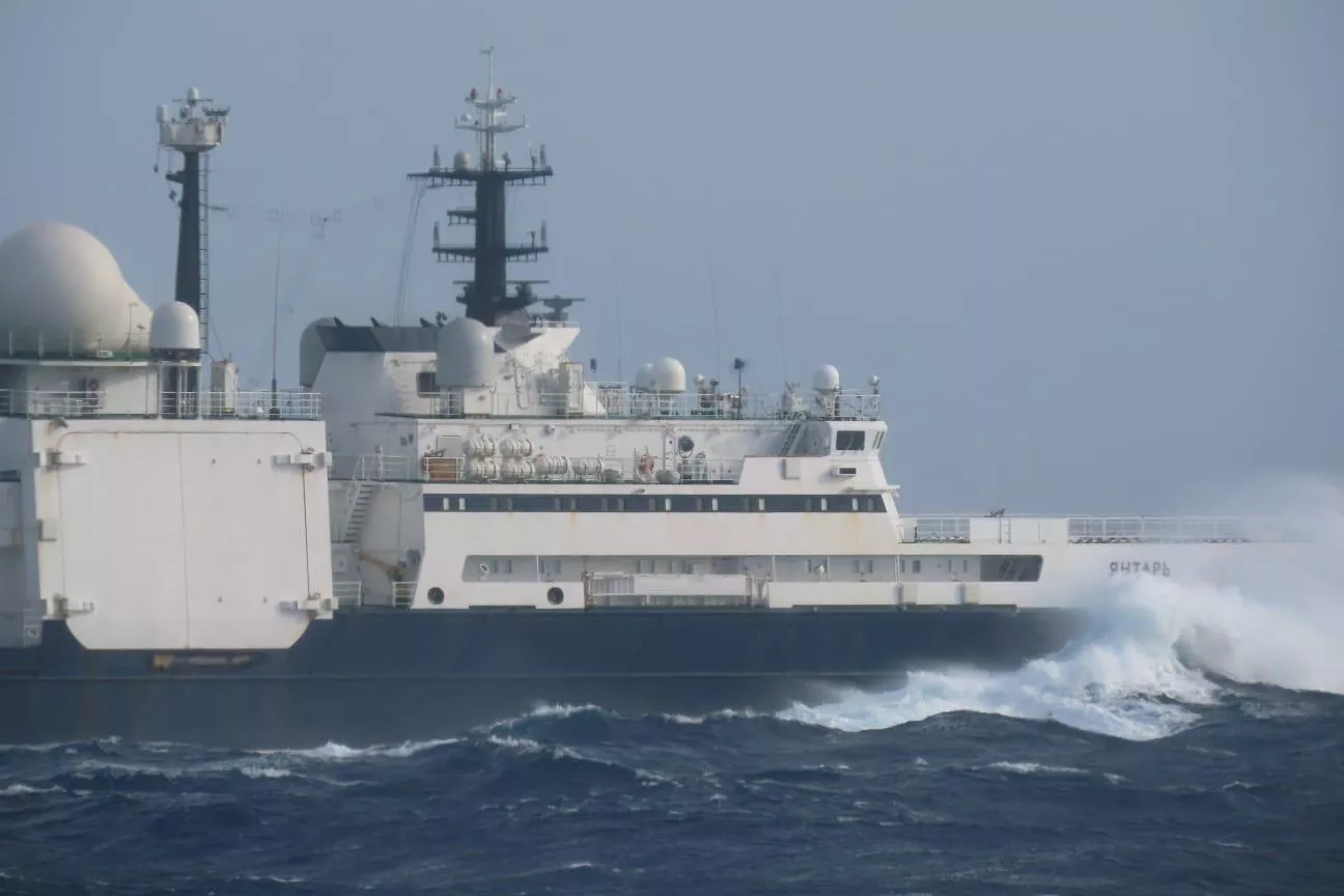 https://d.newsweek.com/en/full/2530159/russian-spy-ship-yantar-transits-near-portugal.webp