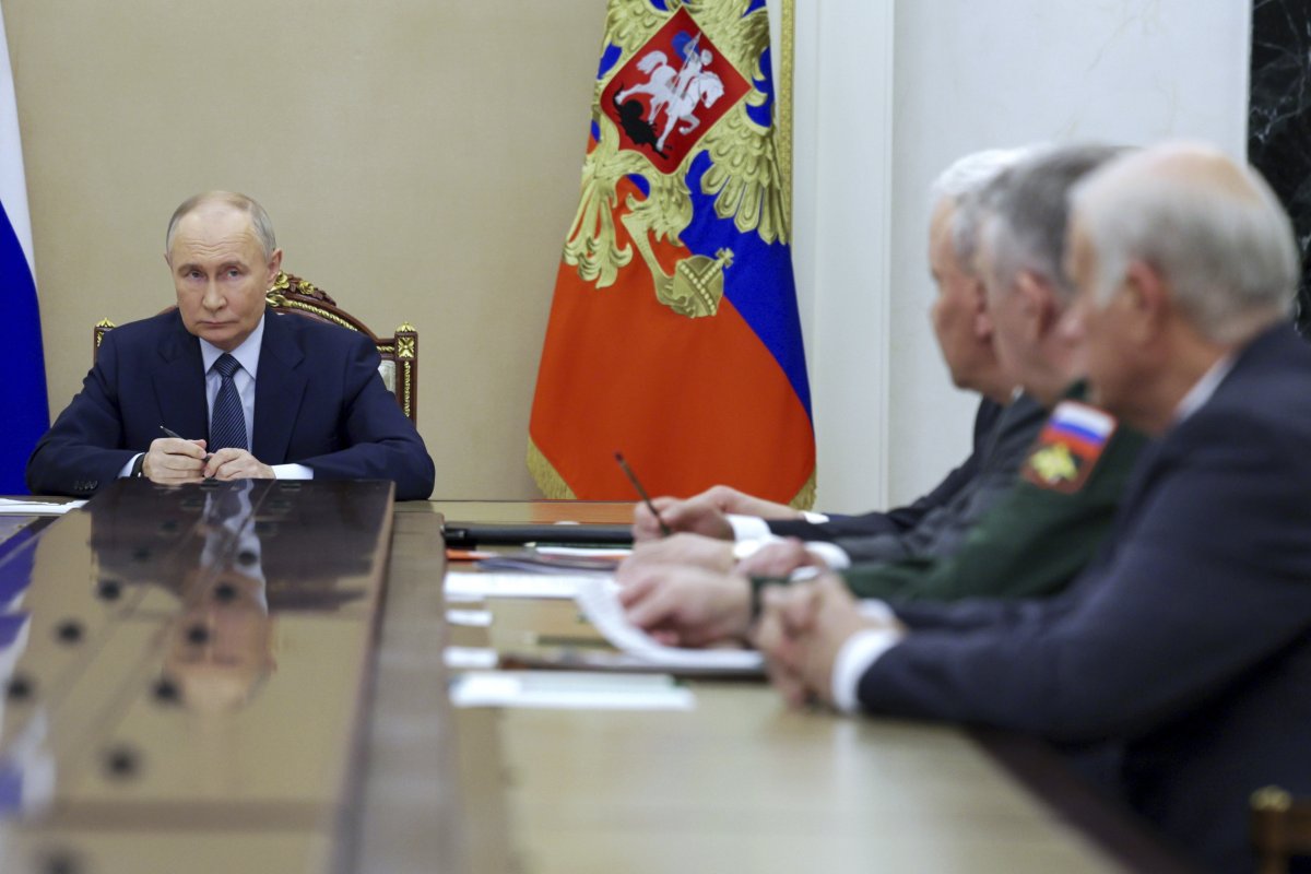 Putin Meeting with Russian Ministry of Defense