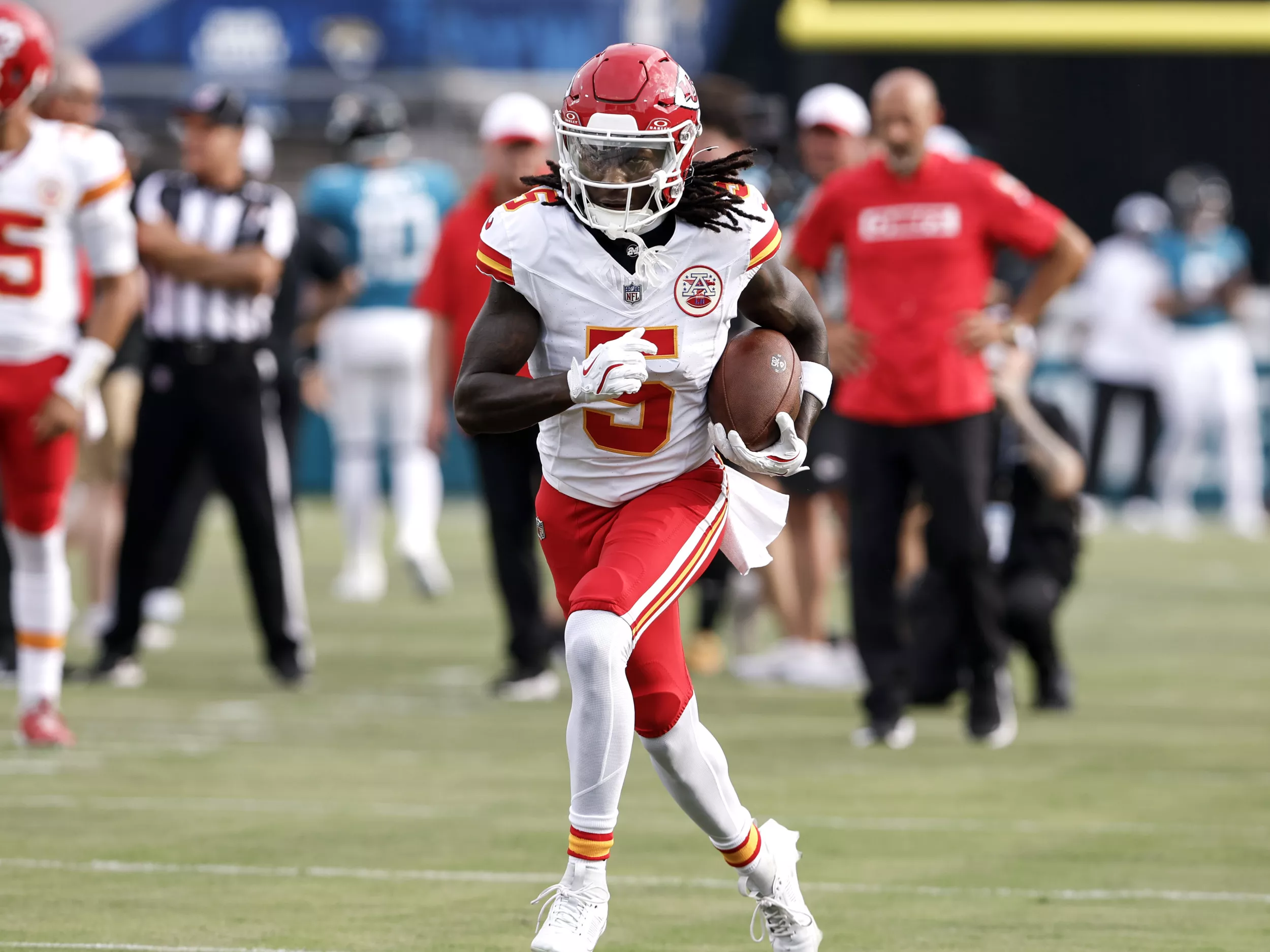 Chiefs' Hollywood Brown Posts New Workout Video Indicating His Return