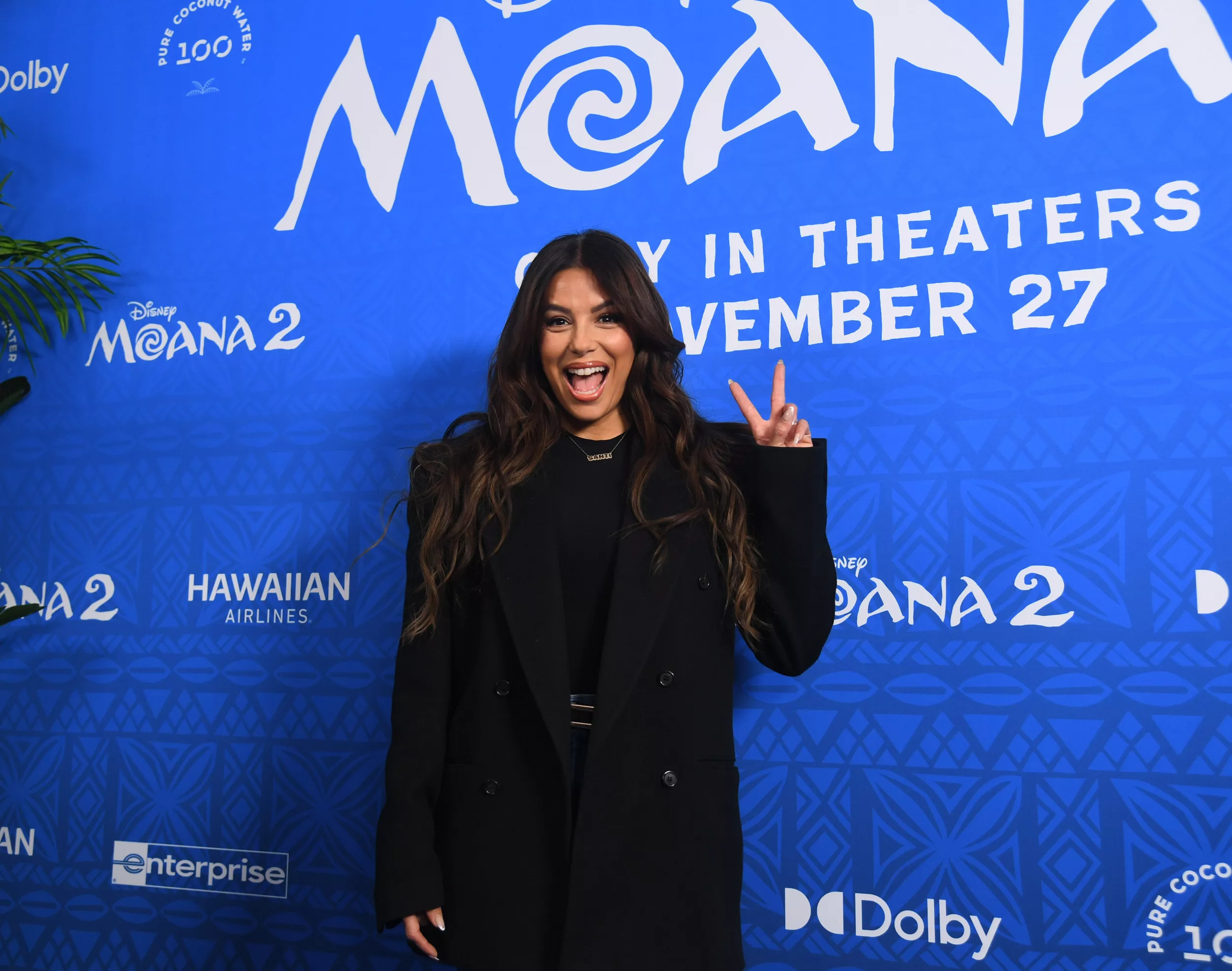 Eva Longoria steps out with 6-year-old son for another red carpet moment