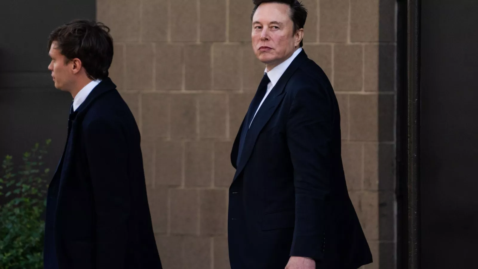 Elon Musk uses 'Tropic Thunder' slur to insult Ben Stiller