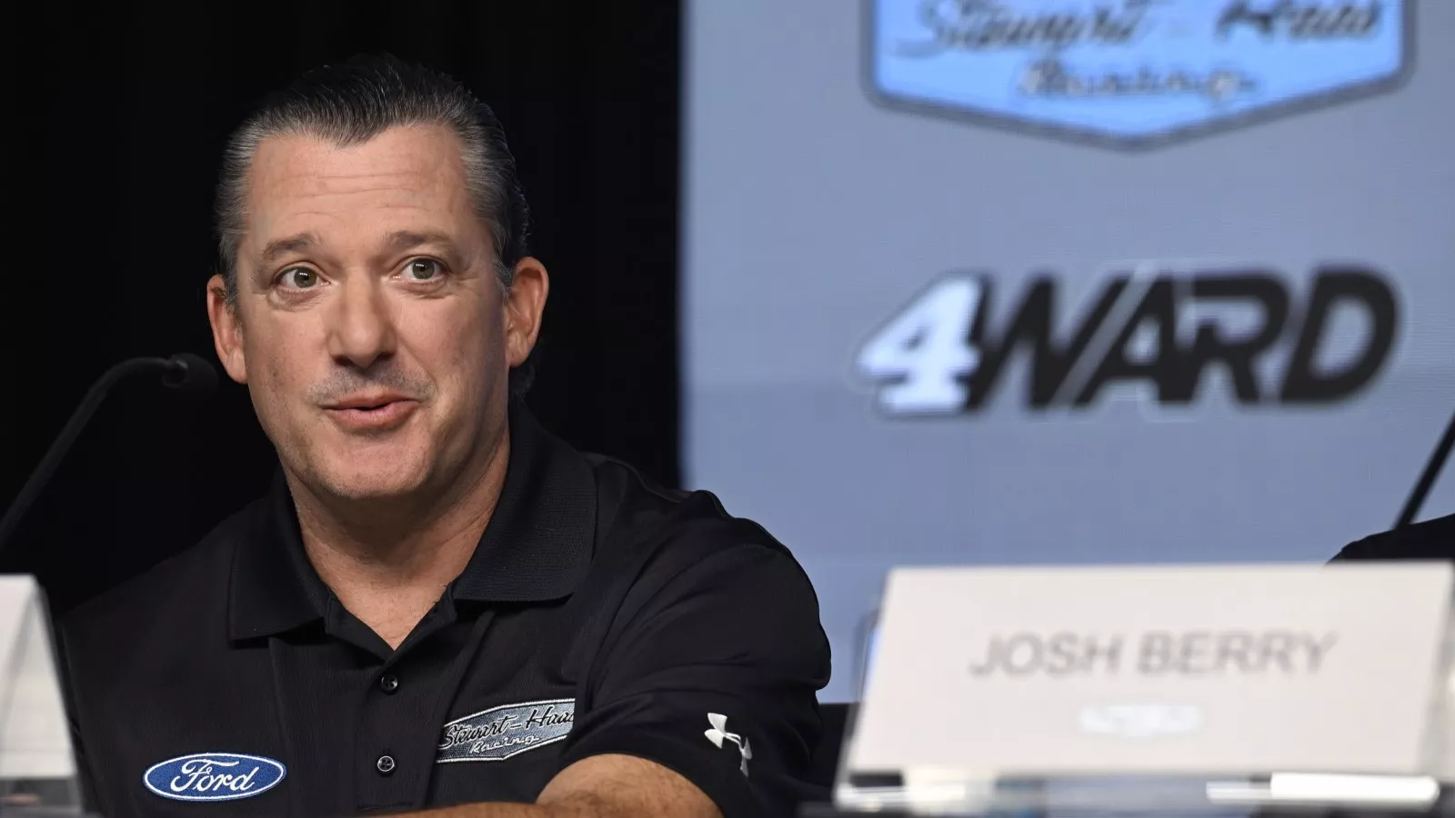 Tony Stewart Takes Bold Stance On Michael Jordan's NASCAR Legal Battle