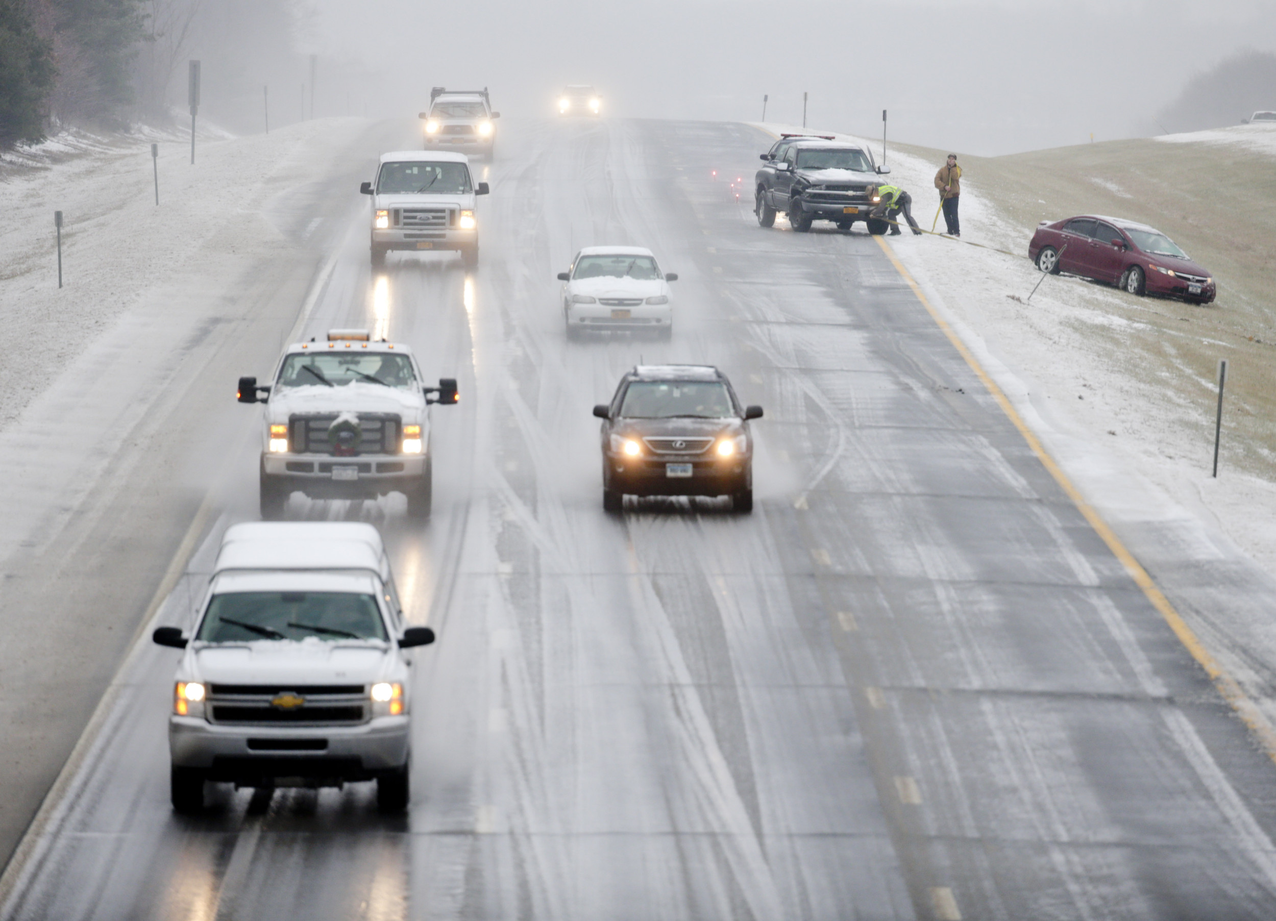 Thanksgiving winter storm map shows 17 states with worst travel conditions