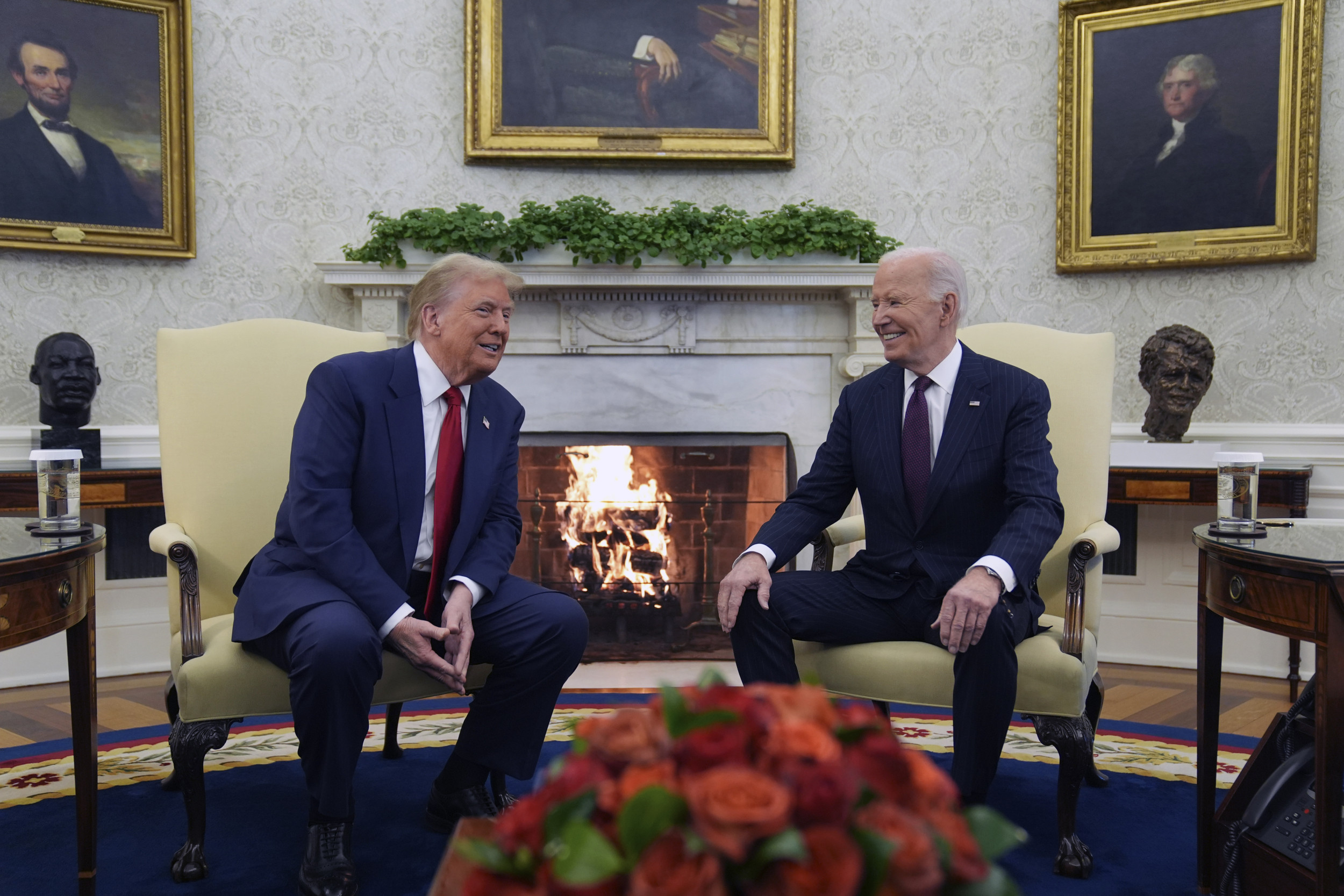 Donald Trump and Joe Biden's Very Different Thanksgiving Day Messages ...