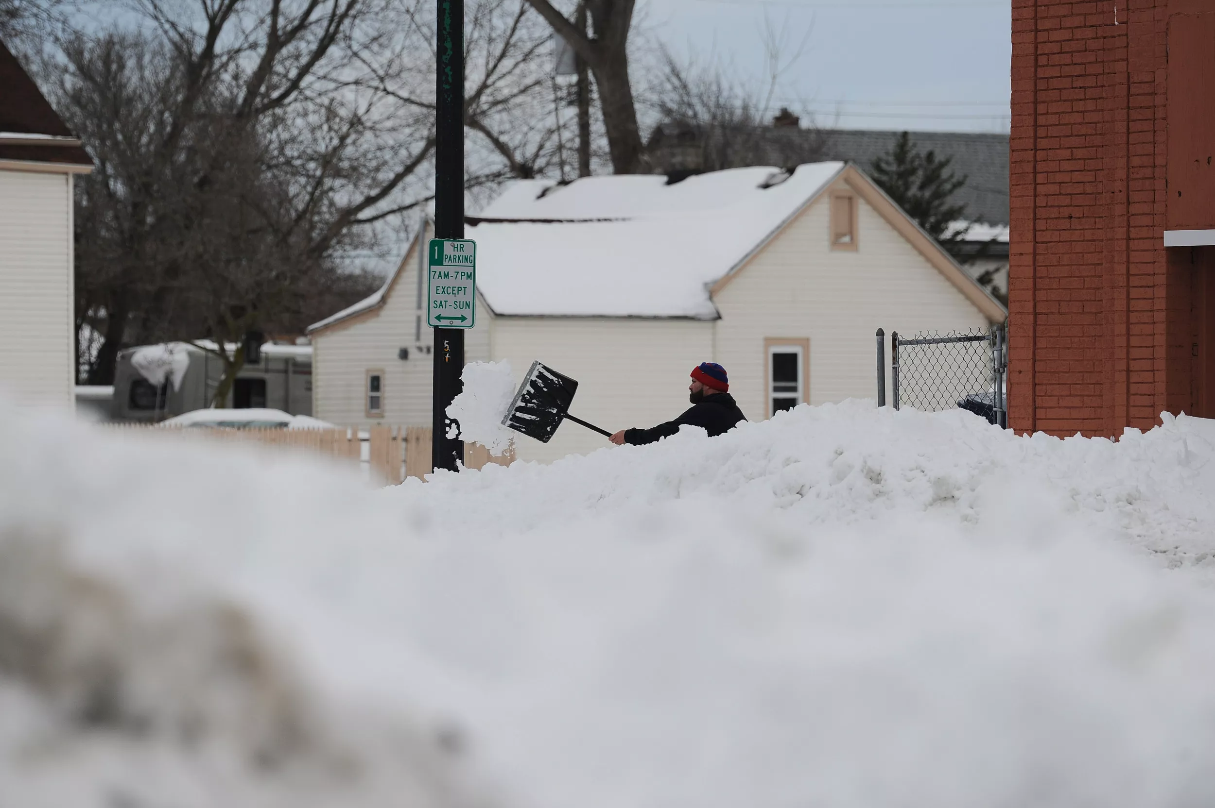 'Snow to be measured in feet, not inches' this weekend, meteorologist warns