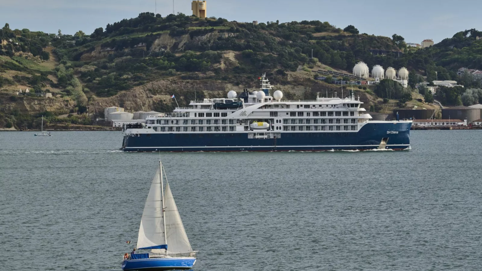 Cruise Ship Passengers Go on Hunger Strike
