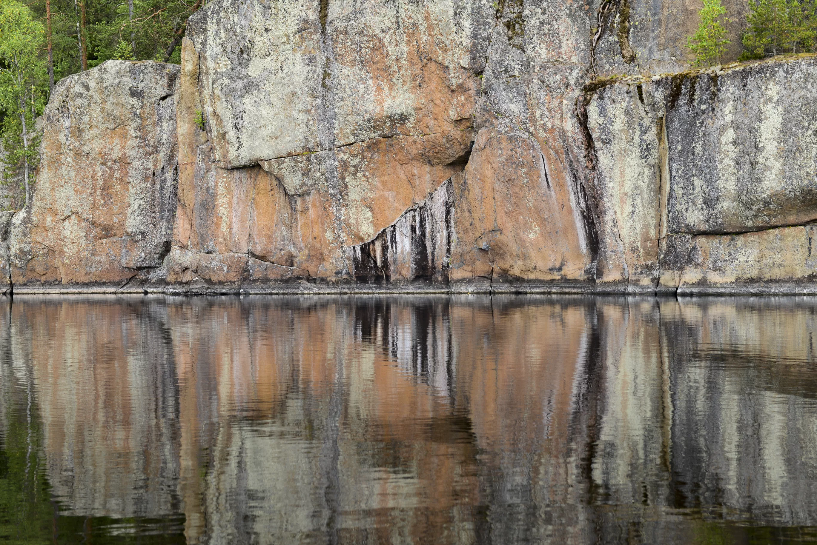 Prehistoric rock art gave hunter-gatherers 'multisensory experience'