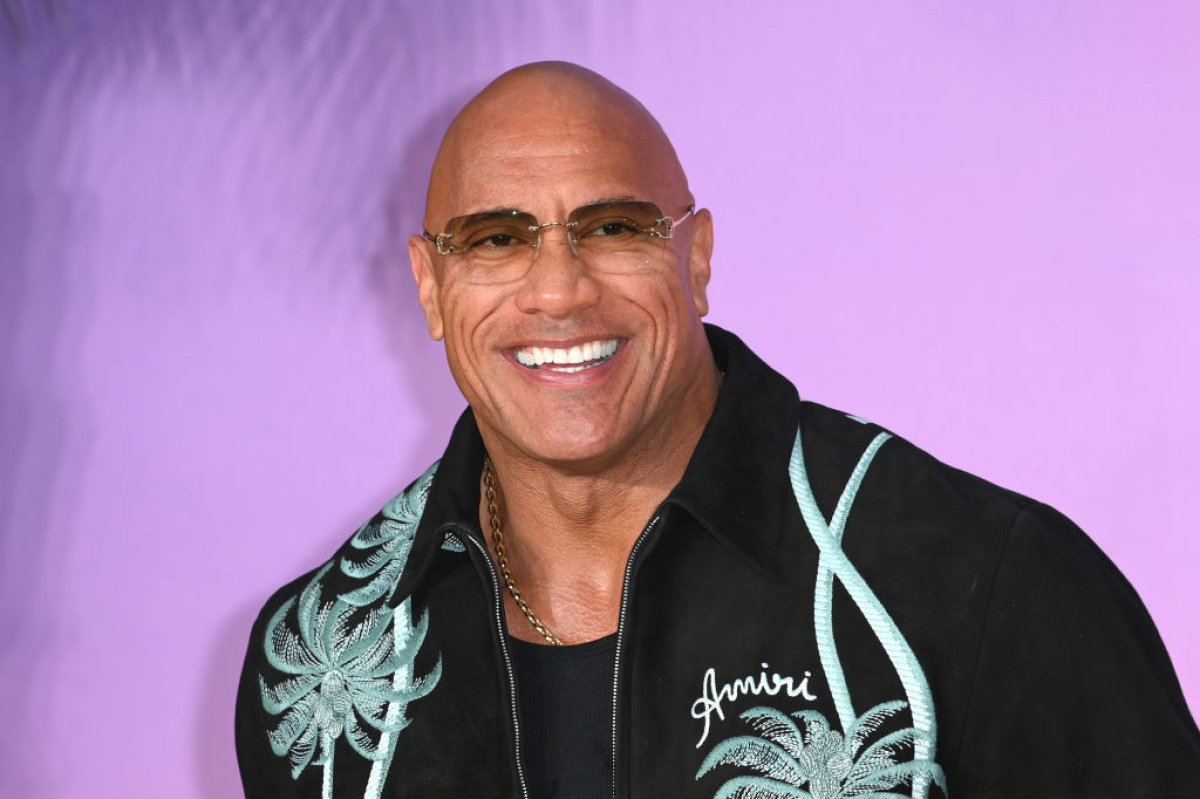 Dwayne Johnson attends the "Moana 2" premier