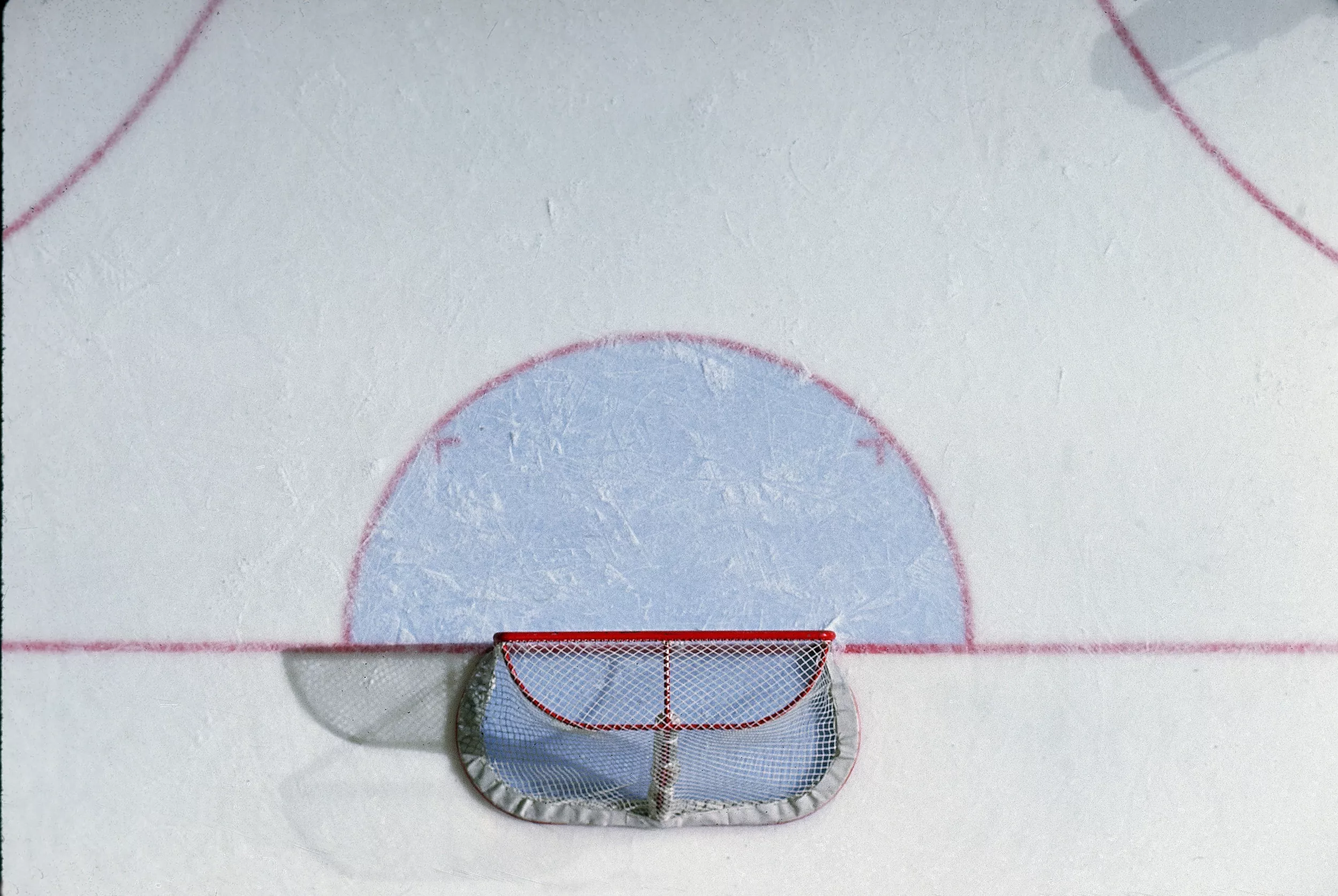 Teenage hockey player dies after suffering medical episode during game