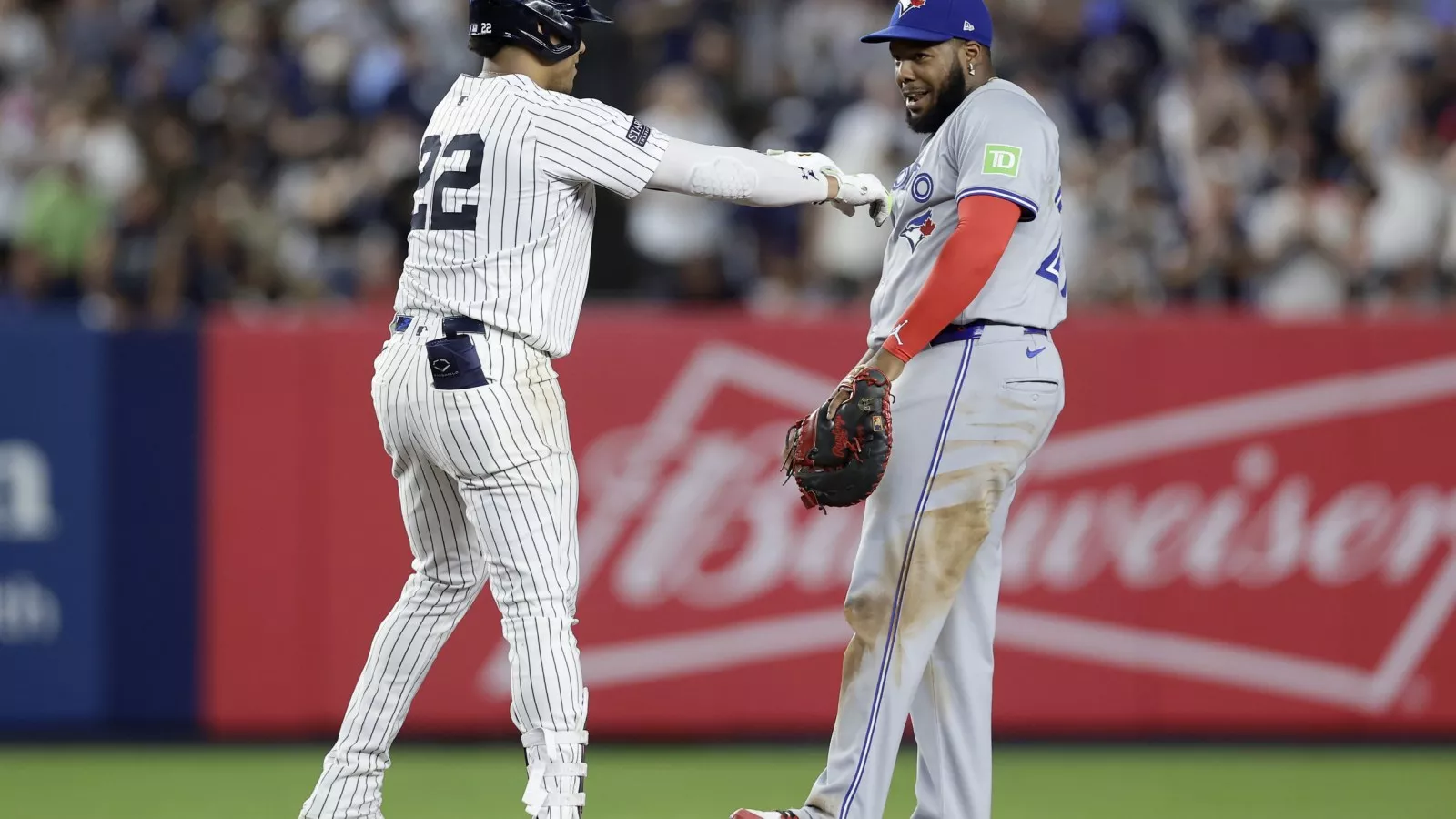 Shocking Team Rumored To Outbid Mets, Yankees In Juan Soto Sweepstakes