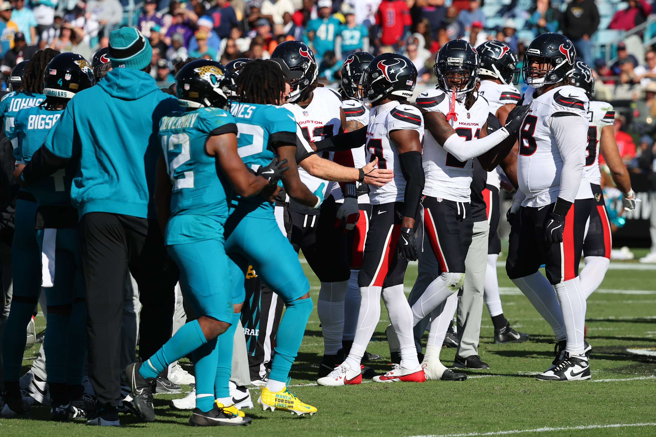 Texans HC DeMeco Ryans Calls Out Jaguars For Inciting Fight Following Trevor Lawrence Hit