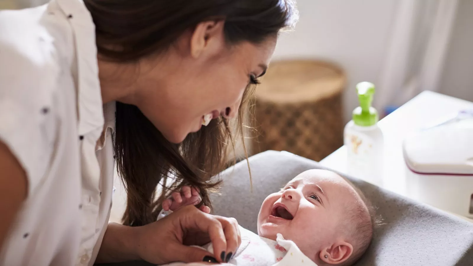Talking about feelings boosts babies' love hormones, study finds