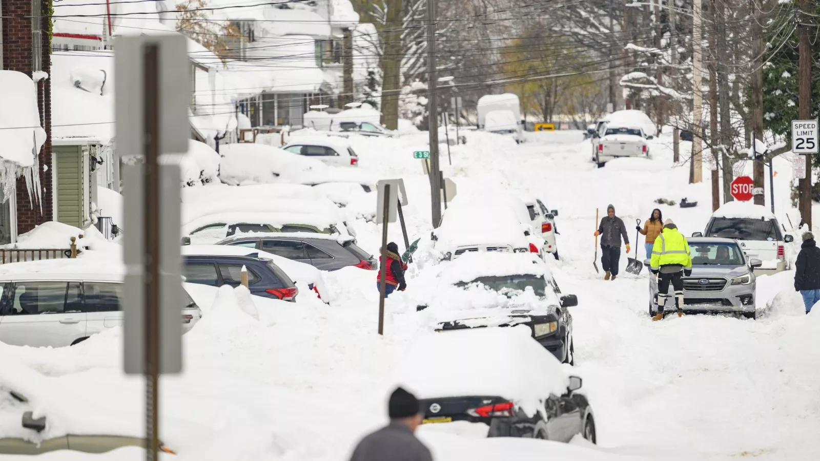Winter Weather Updates: Lake-effect snow expected in multiple states