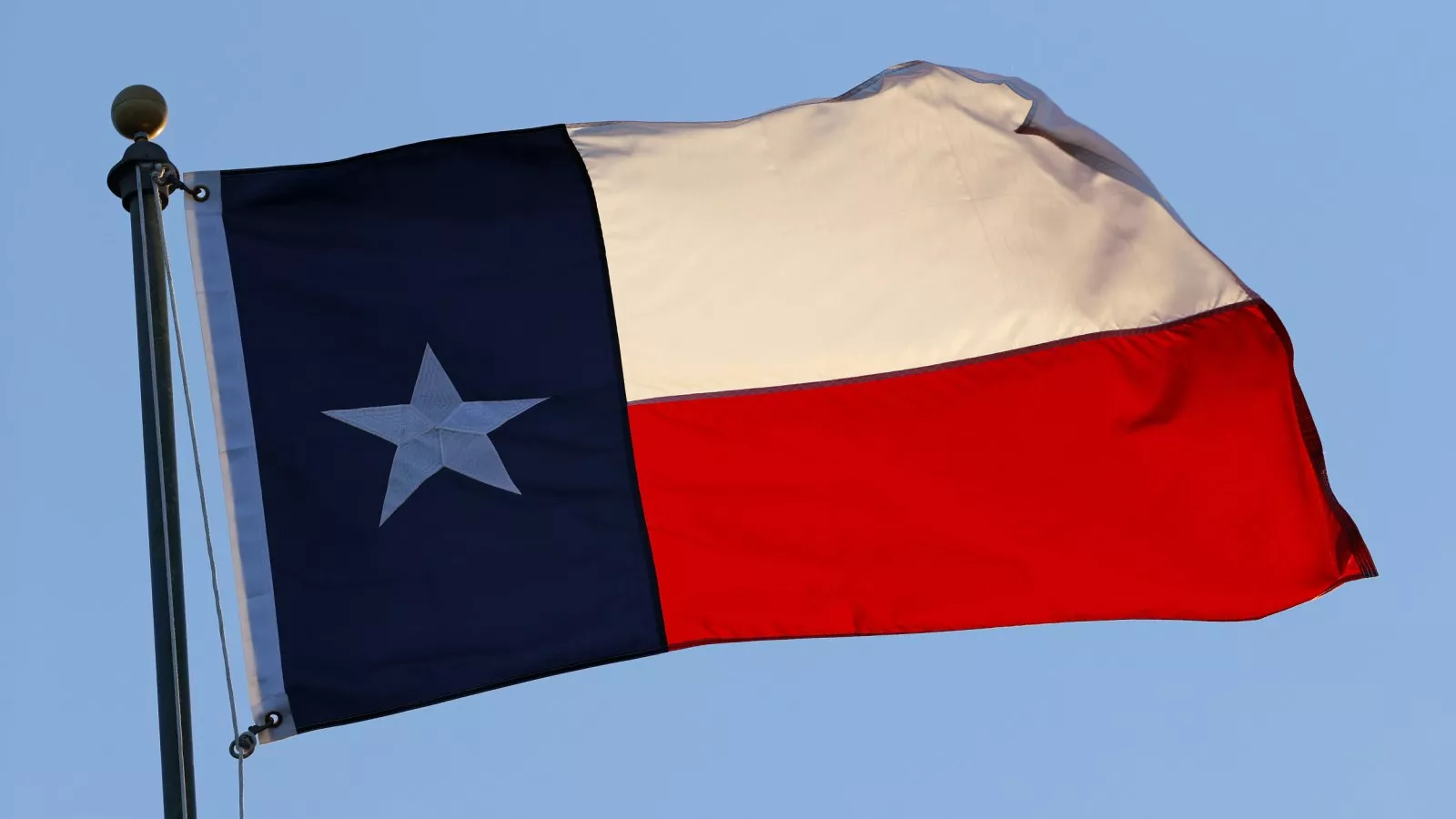 Texans are on the move -- But they're not going far