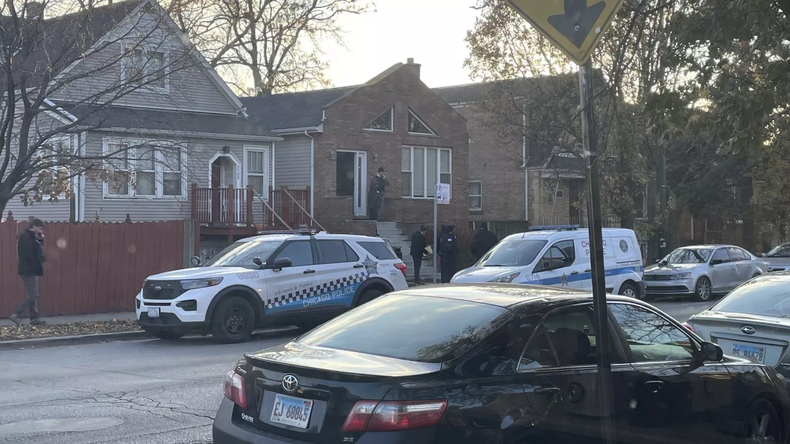 Three dead, five wounded in Chicago house party shooting