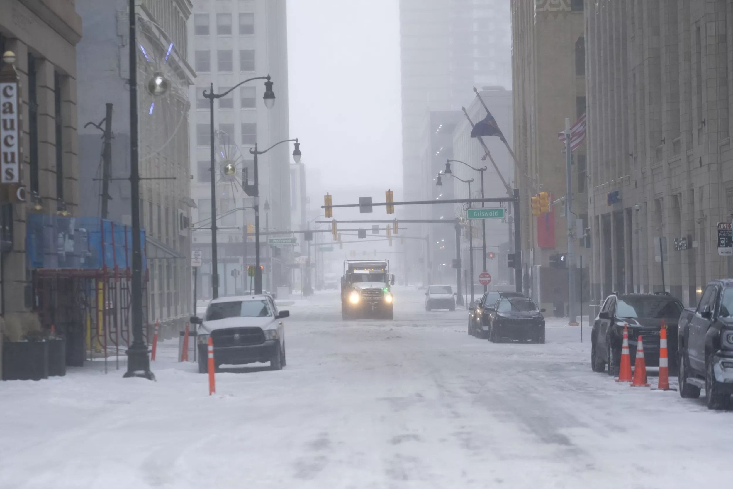 Time-lapse: 7 states expecting tropical storm-force winds with cold front