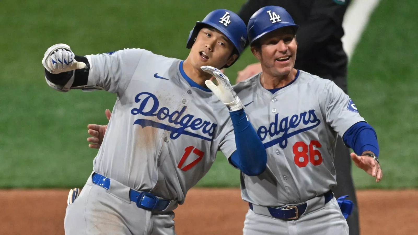 Shohei Ohtani Gave New Marlins Manager Parting Gift Before He Left Dodgers