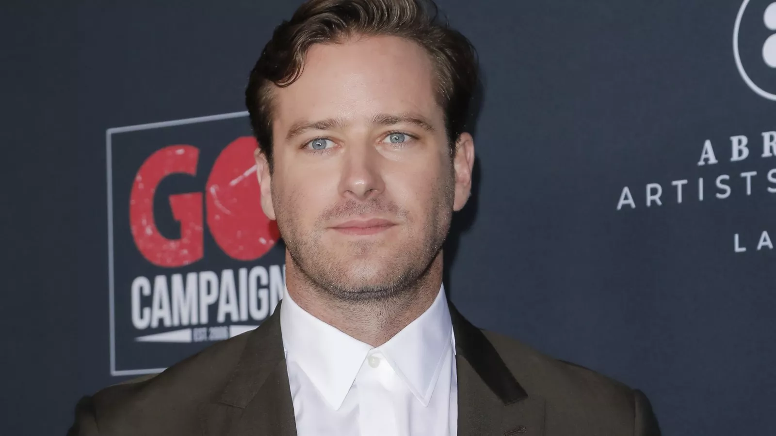 Armie Hammer pokes fun at cannibalism rumors in new music video