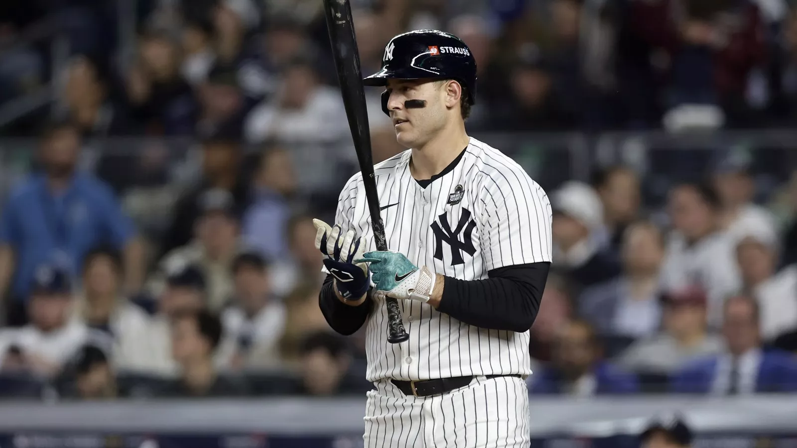 Yankees Land $24M Anthony Rizzo Replacement in Blockbuster Trade Idea