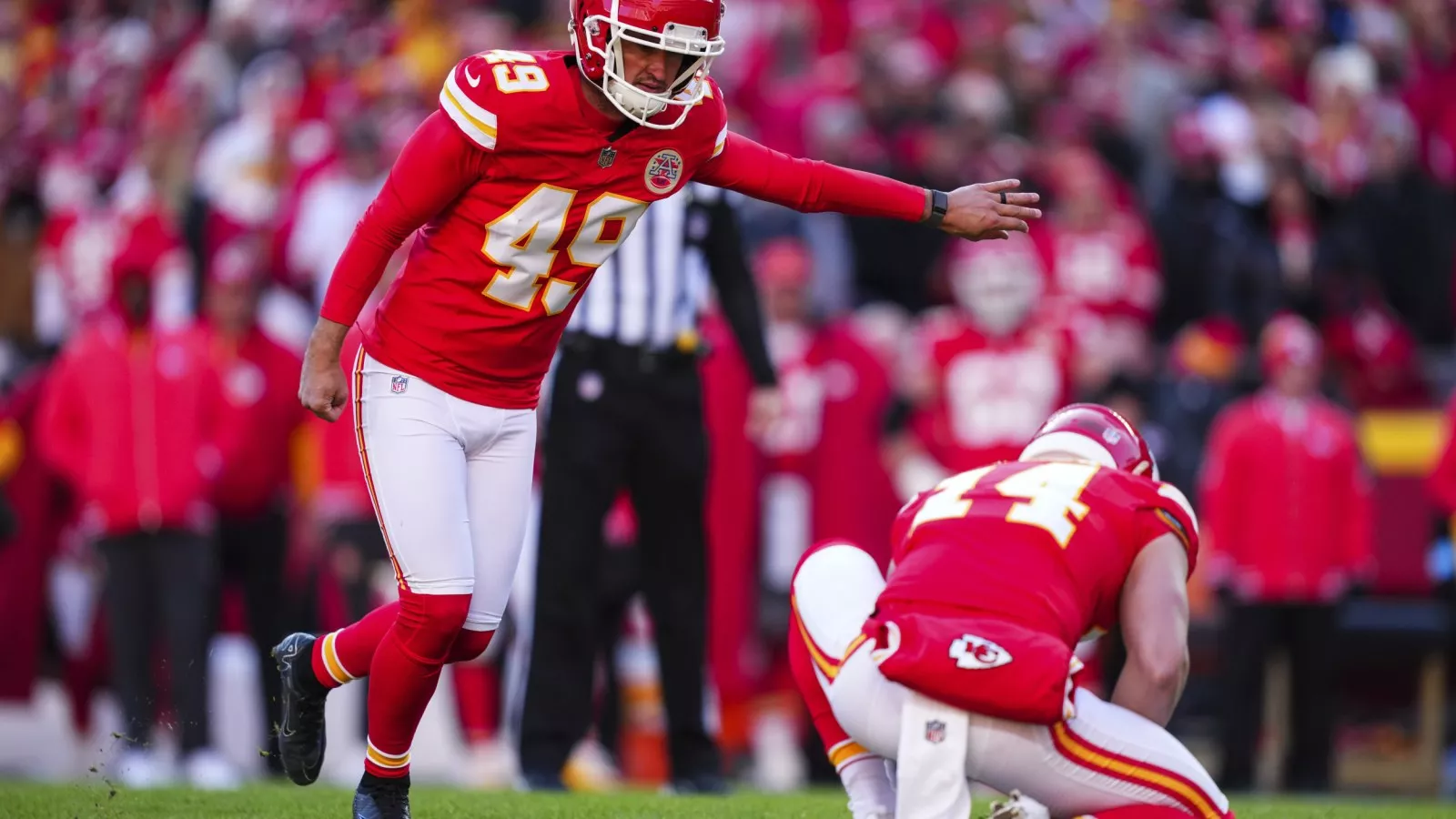 Kansas City Chiefs Forced to Turn to Third-String Kicker vs. Chargers