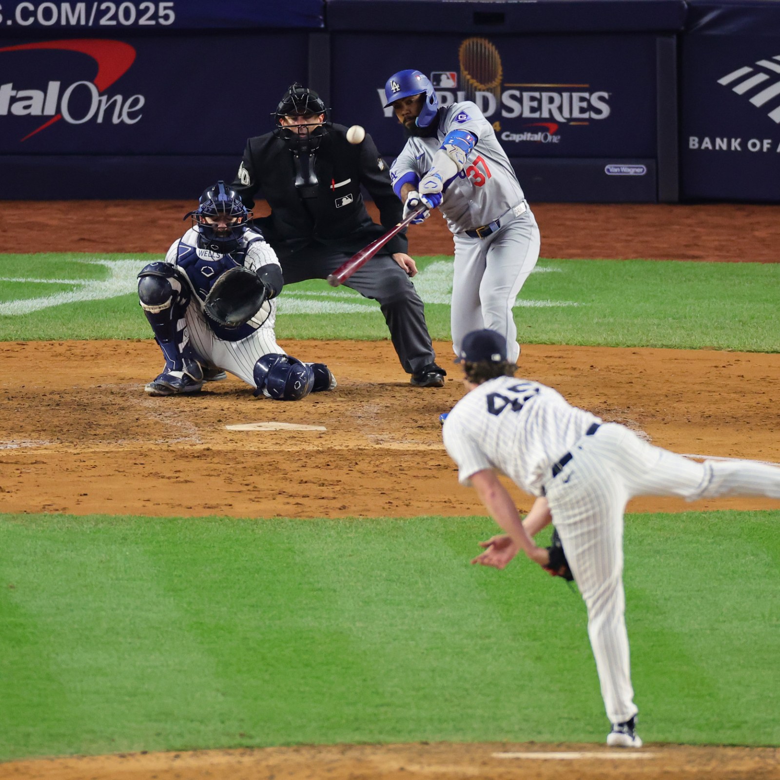 Blue Jays Urged To Reunite With Teoscar Hernández As Juan Soto Backup Plan - Newsweek