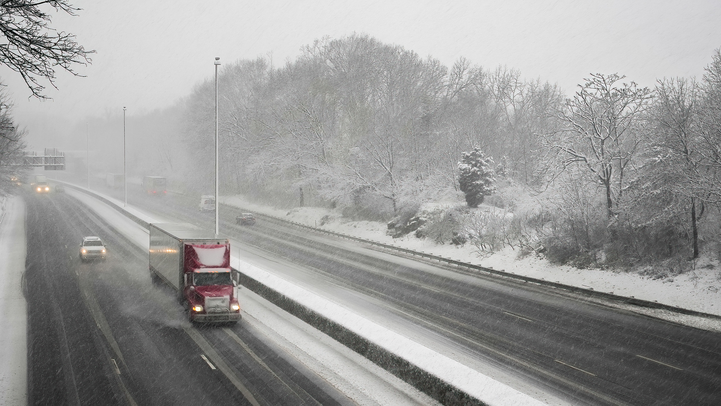 What are snow squalls? Winter weather hazard threatens travel chaos