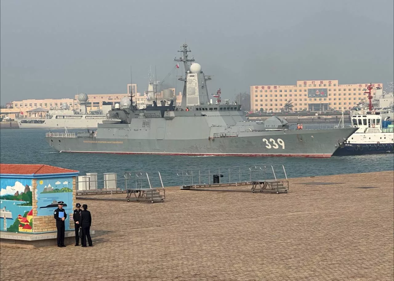 Video shows Russian warships arriving at Chinese port
