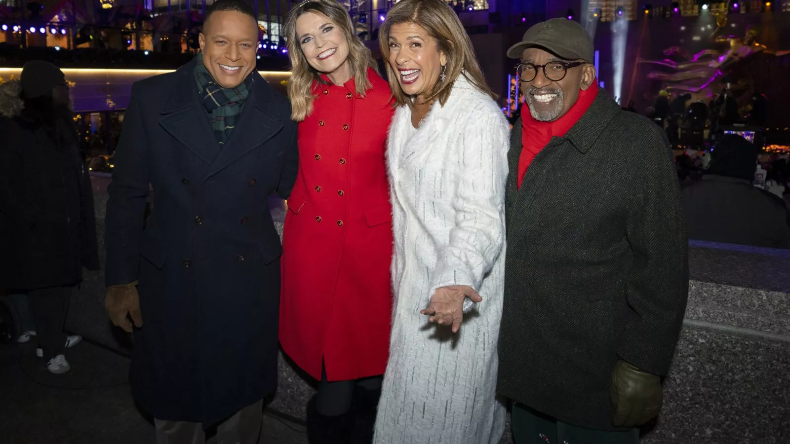 Hoda Kotb lights up her final Rockefeller tree before 'Today' show farewell