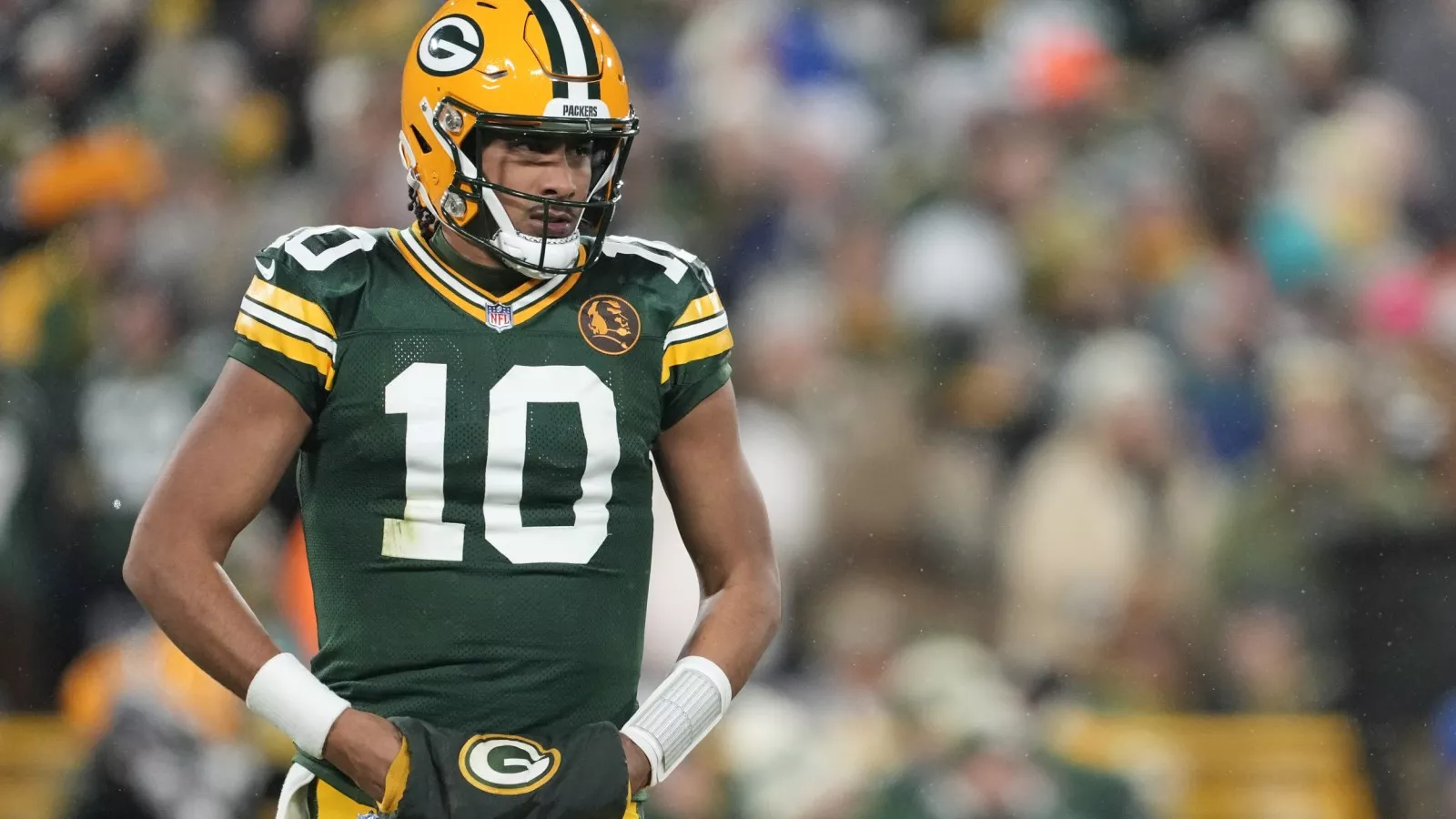 YouTuber Tries to Make Packers' Jordan Love Pay For Thousand-Dollar Bar Tab